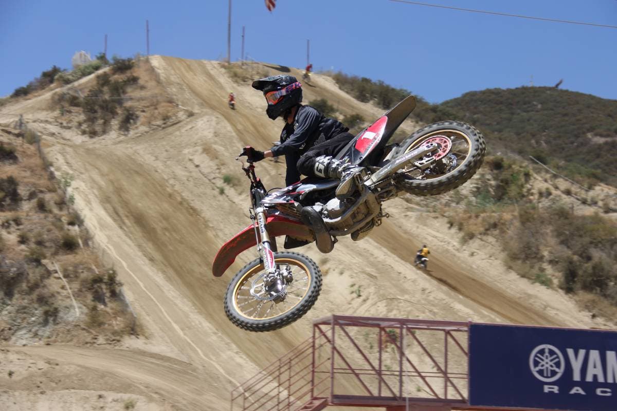 What's the Difference Between a 250cc and 450cc Dirt Bike? - Risk